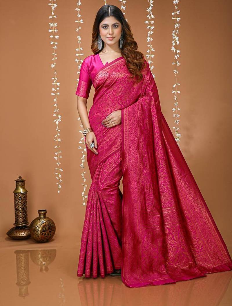 pink silk blend jacquard weaving saree with matching blouse
