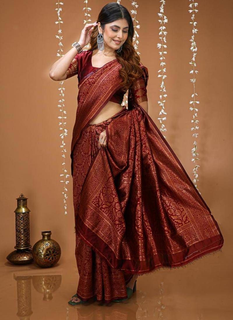 maroon silk blend jacquard weaving saree with matching blouse