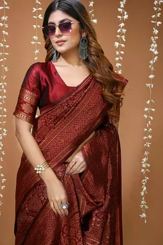 maroon silk blend jacquard weaving saree with matching blouse