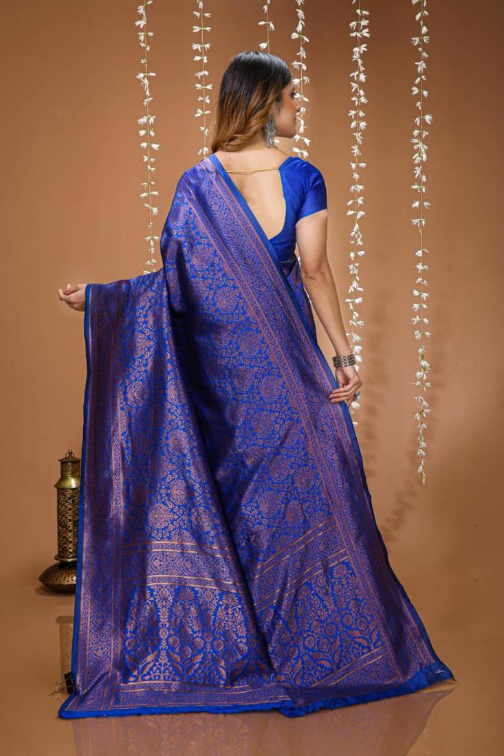 blue silk blend jacquard weaving saree with matching blouse