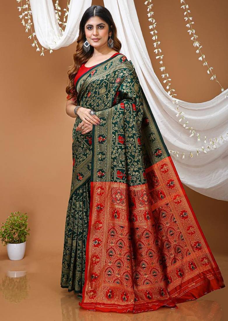 green silk blend jacquard weaving saree with matching blouse