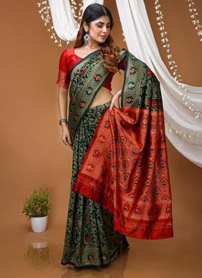 green silk blend jacquard weaving saree with matching blouse 4