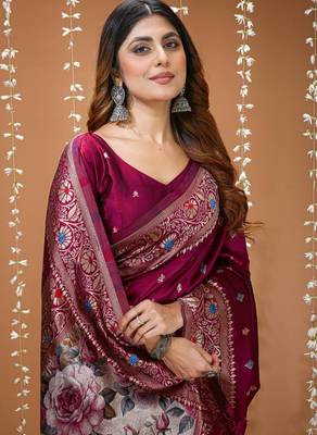 magenta silk blend woven work 3d print pallu saree 4
