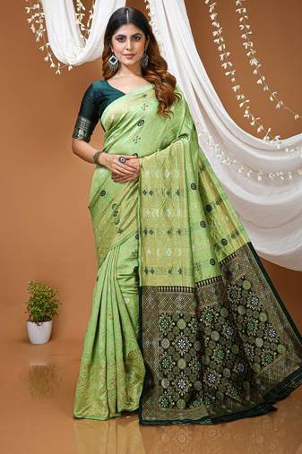 pista silk blend jacquard weaving saree with matching blouse