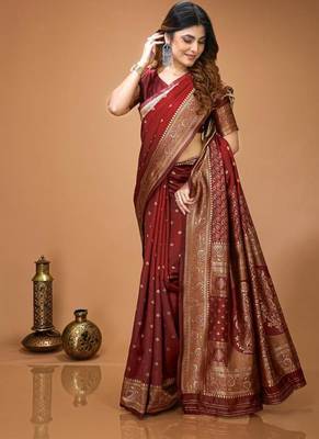 maroon silk blend woven work saree with un-stitched blouse 3