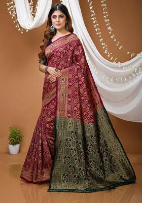 magenta silk blend woven work saree with blouse 2