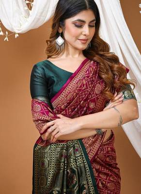 magenta silk blend woven work saree with blouse 5