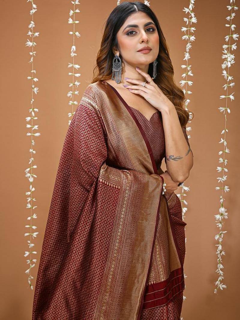 coffee silk blend zari woven women's saree with blouse