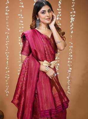 megenta silk blend zari woven women's saree with blouse 5