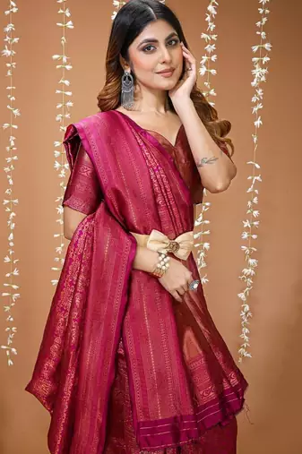 megenta silk blend zari woven women's saree with blouse
