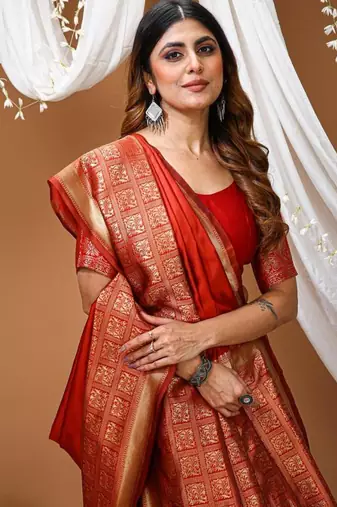 red silk blend solid with zari woven border sarees