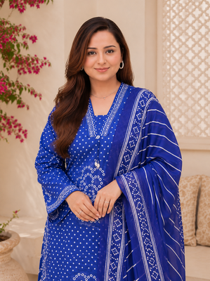 Royal blue lahariya cotton kurta pant with dupatta 5