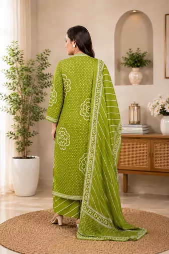 Olive green lahariya cotton kurta pant with dupatta