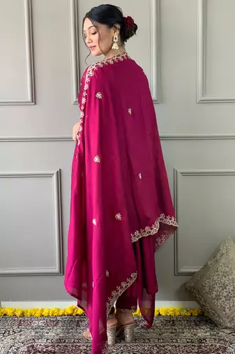 Wine vichitra embroidered ethnic kurta pant dupatta set