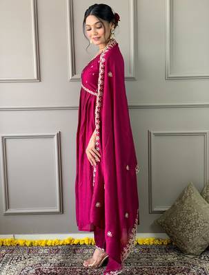 Wine vichitra embroidered ethnic kurta pant dupatta set 5