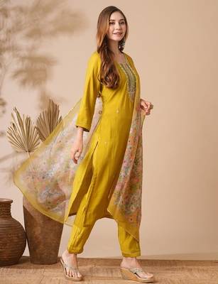 Mustard yellow chanderi cotton embroidered kurta pant dupatta set 2
