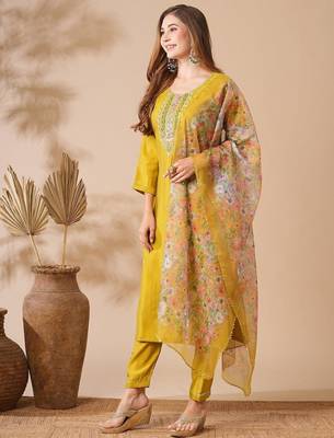 Mustard yellow chanderi cotton embroidered kurta pant dupatta set 4