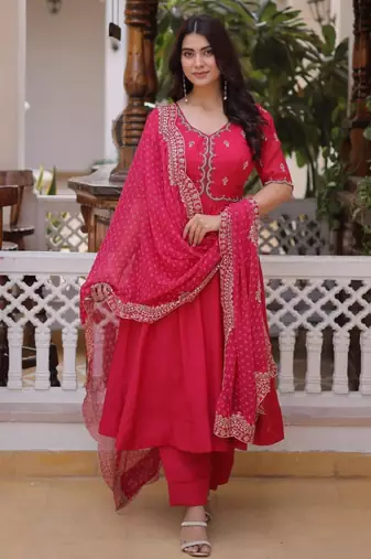 Hot-pink chanderi thread embroidery trouser set