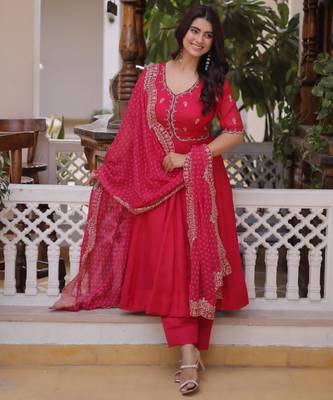 Hot-pink chanderi thread embroidery trouser set 4