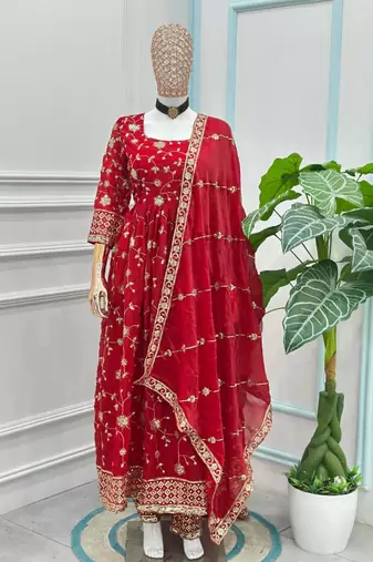 Red silk blend embroidered gown set