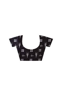 Monochrome abstract grid malmal cotton saree with bold black & white batik-style prints 4