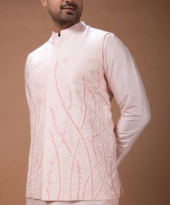 Powder pink embroidered cotton silk kurta bundi set 5