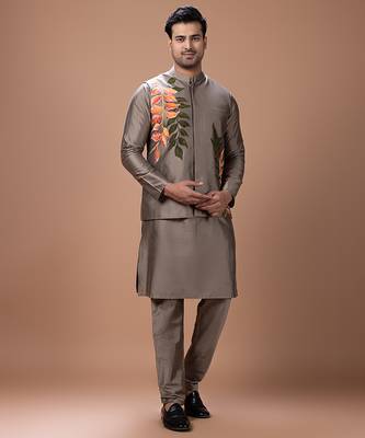 Metallic fawn embroidered cotton silk kurta bundi set 3