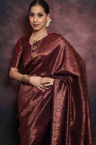 Maroon silk blend banarasi saree with unstitched blouse piece