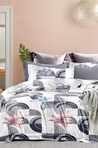 Glory super king size flat bedsheet with two pillow covers