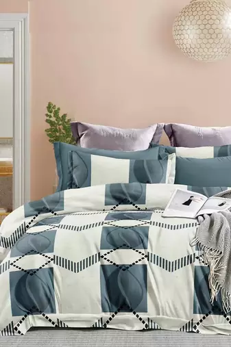 Glory super king size flat bedsheet with two pillow covers