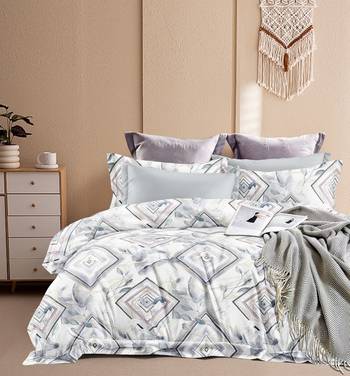 Glory super king size flat bedsheet with two pillow covers 1