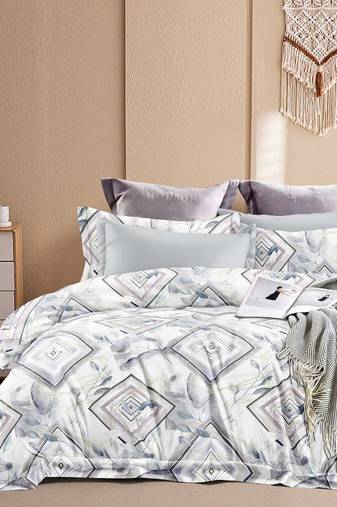 Glory super king size flat bedsheet with two pillow covers