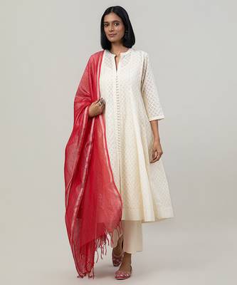 Ivory jacquard chanderi anarkali set with red dupatta 1