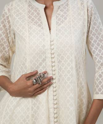 Ivory jacquard chanderi anarkali set with red dupatta 4