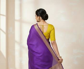 purple soft dola silk blend print zari border saree 4