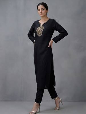 Black embroidered rayon kurta set 1