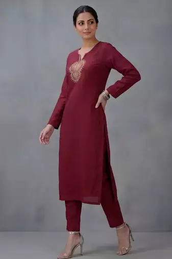 Maroon embroidered rayon kurta set