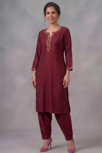Maroon embroidered rayon kurta set