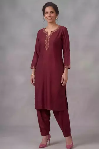 Maroon embroidered rayon kurta set