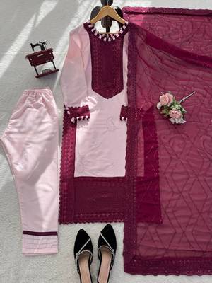 Baby pink crepe thread with sequin salwar suit 4