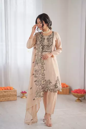 Light peach  chnaderi thread work salwar suit