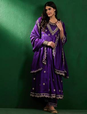 Royal purple vichitra embroidered kurta pant dupatta set 2