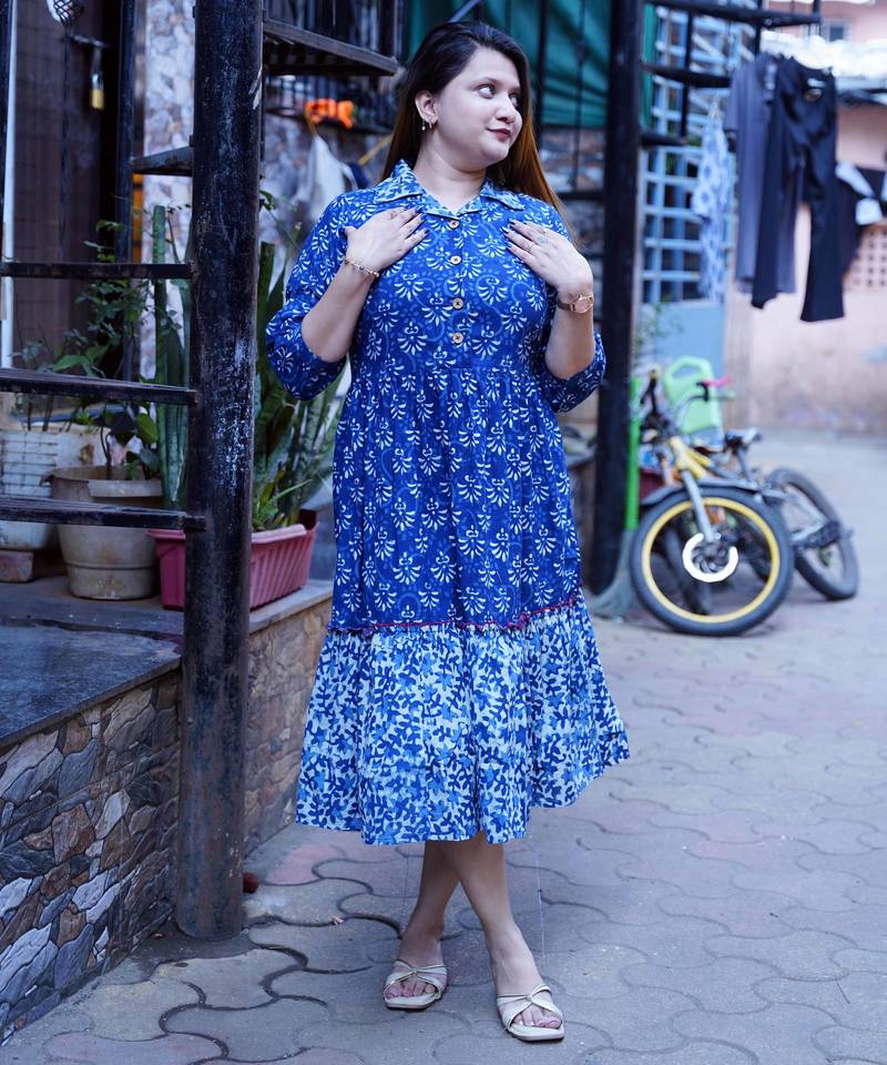 indigo printed open collar mid-length dress