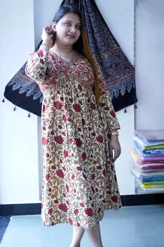 red printed v neck mid length dress