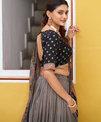 Balck  Printed Tasar Silk Pleated Lehenga Choli for Women 4