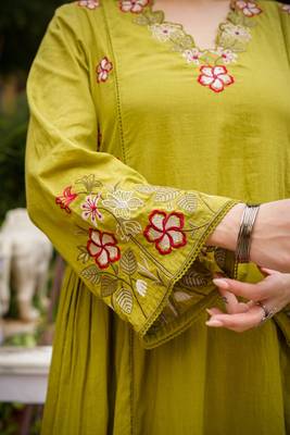 Olive green floral embroidered anarkali kurta pant dupatta set for festive ethnic wear 4
