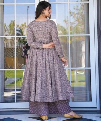 Purple printed kurta bottom with dupatta 4
