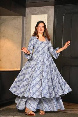 Grey printed Kurta bottom with dupatta 3