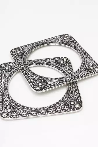 oxidized floral bangle set