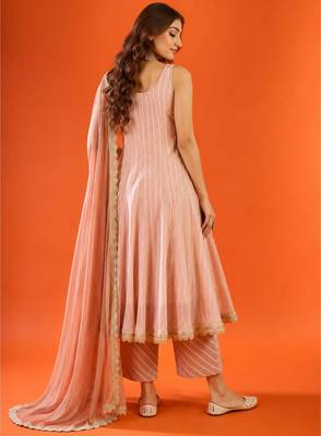 Women's dusty rose striped anarkali kurta set with dupatta 2